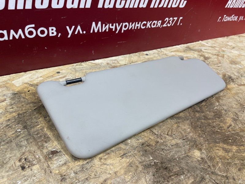 Козырек солнцезащитный