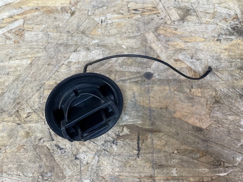 Крышка топливного бака