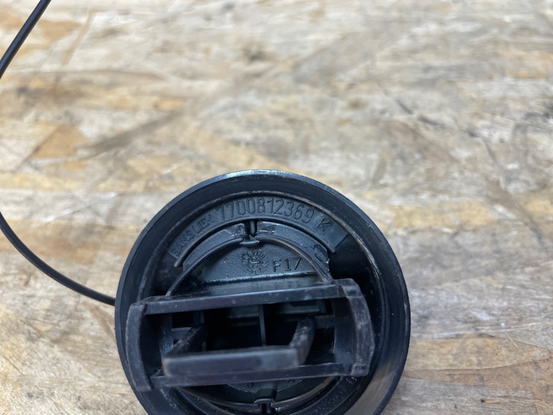 Крышка топливного бака