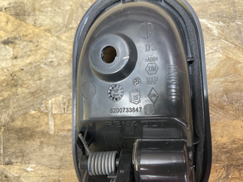 Внутренняя  ручка двери