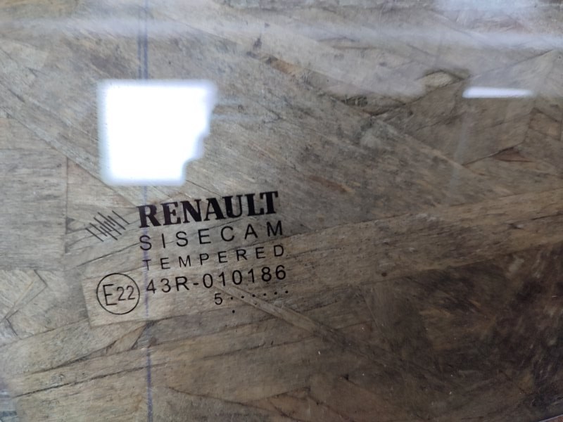 Форточка двери