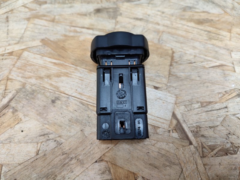 Кнопка аварийной сигнализации