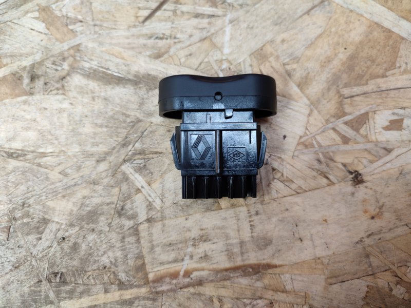 Кнопка блокировки дверей