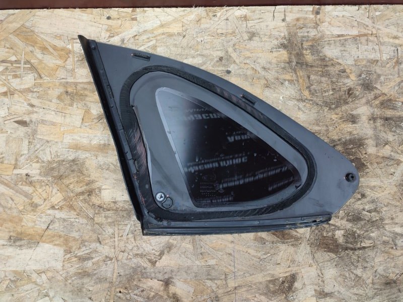 Форточка кузова