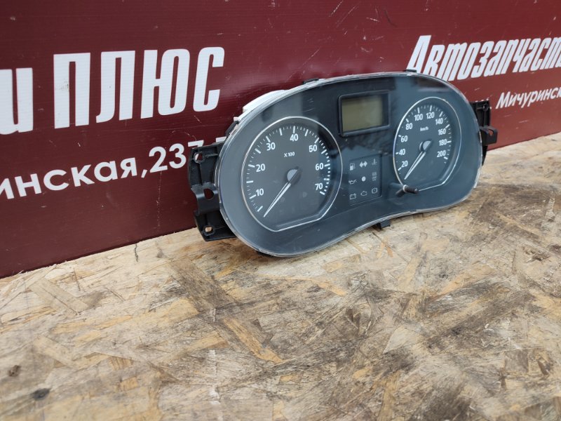 Щиток приборов