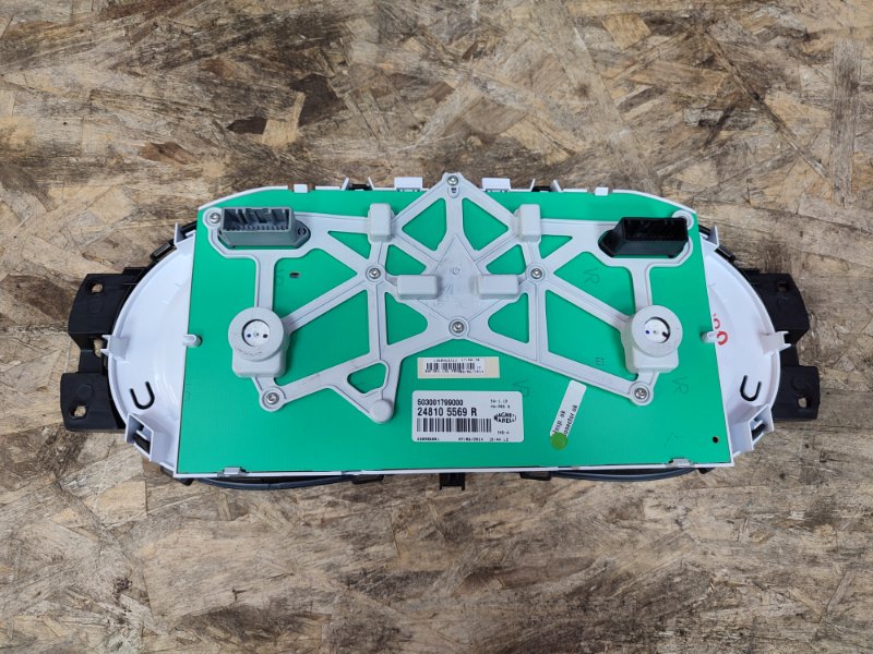 Щиток приборов