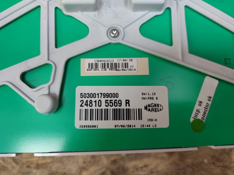 Щиток приборов