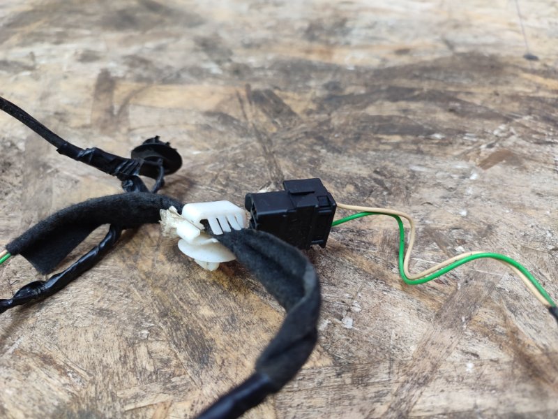 Проводка двери