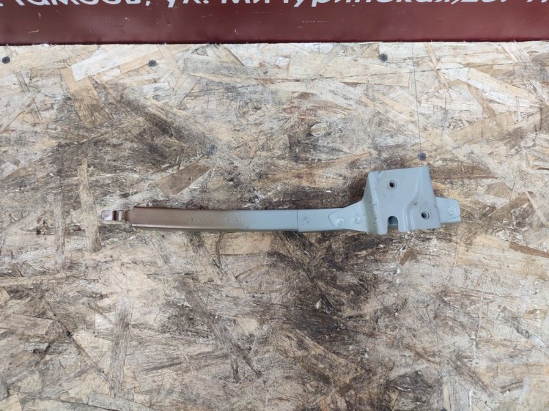 Направляющая стекла двери