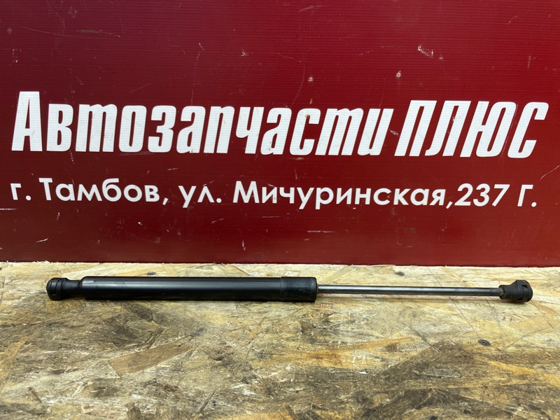 Амортизатор багажника