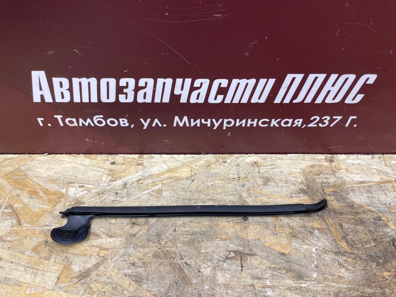 Уплотнитель двери