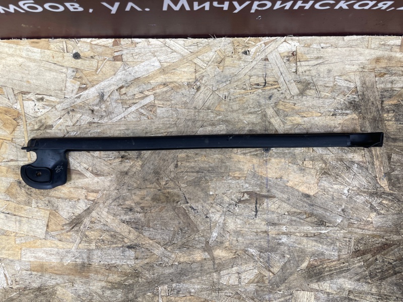 Уплотнитель двери