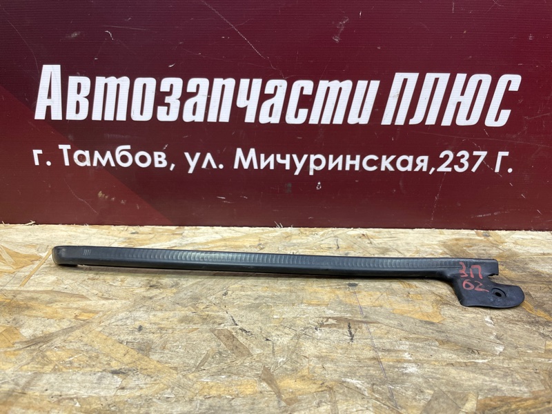 Уплотнитель двери