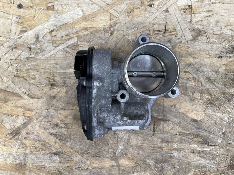 Дроссельная заслонка