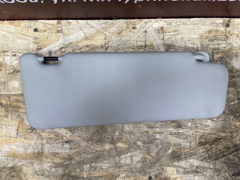 Козырек солнцезащитный