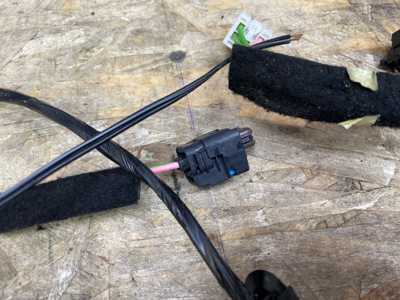 Проводка двери