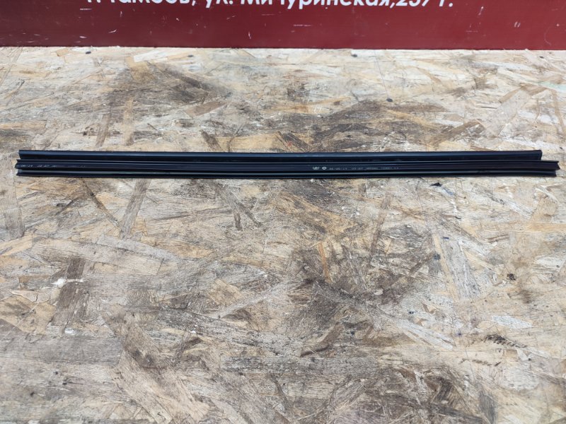 Уплотнитель стекла двери внутренний