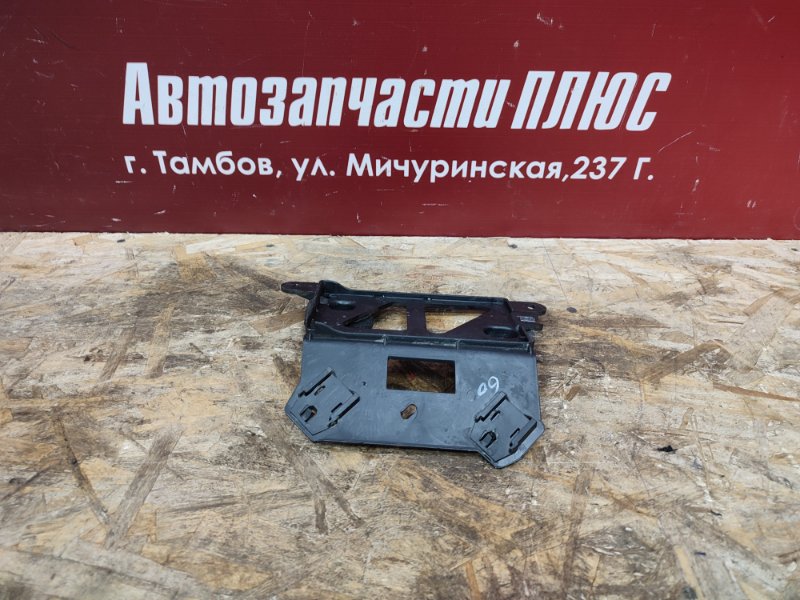 Кронштейн блока управления двигателем