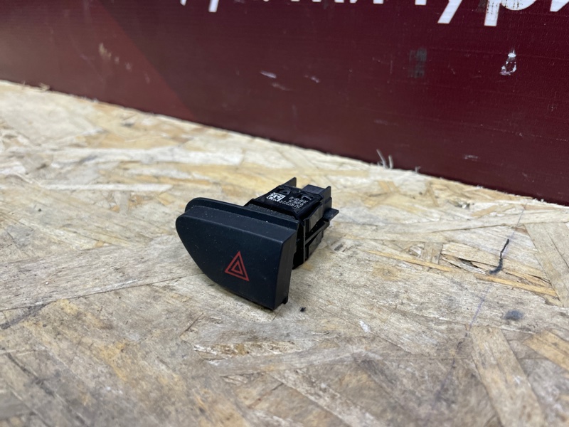 Кнопка аварийной сигнализации