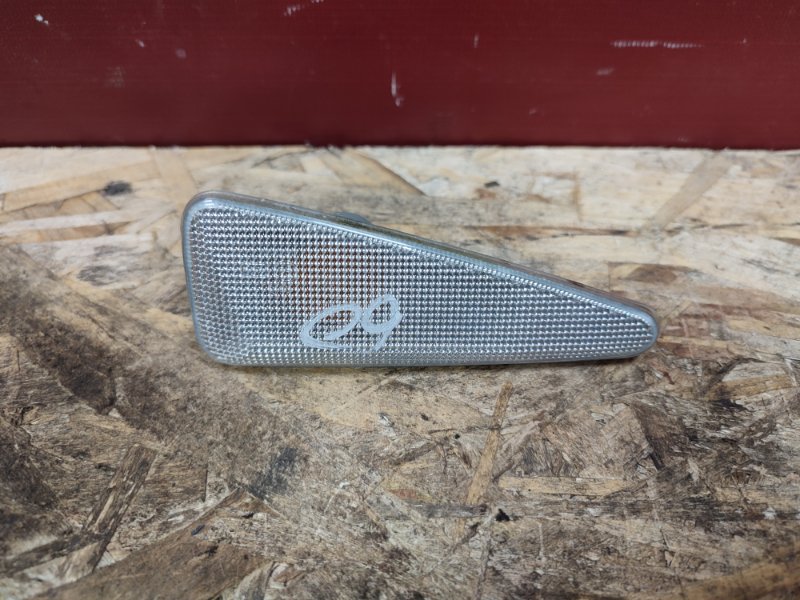 Повторитель поворота в крыло