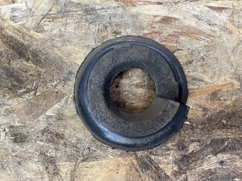 Верхняя опора    пружины