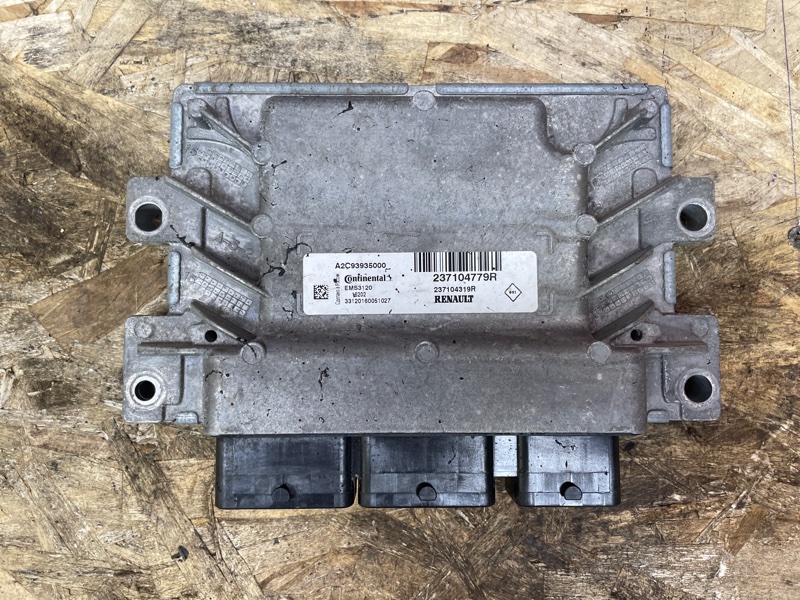 Блок управления двигателем