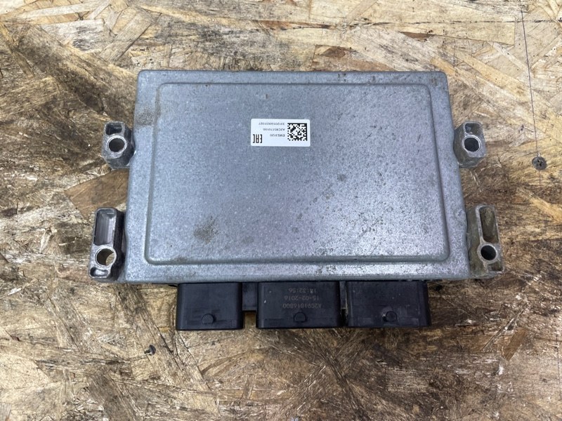 Блок управления двигателем