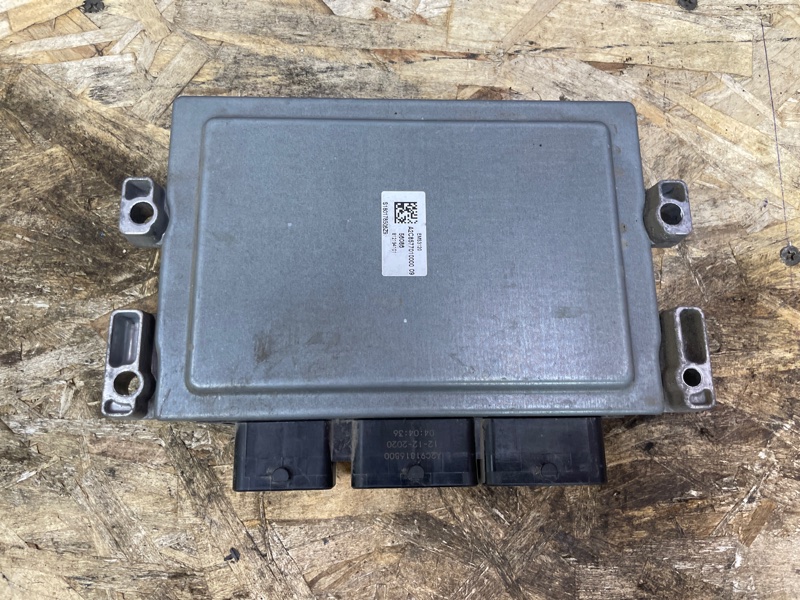 Блок управления двигателем