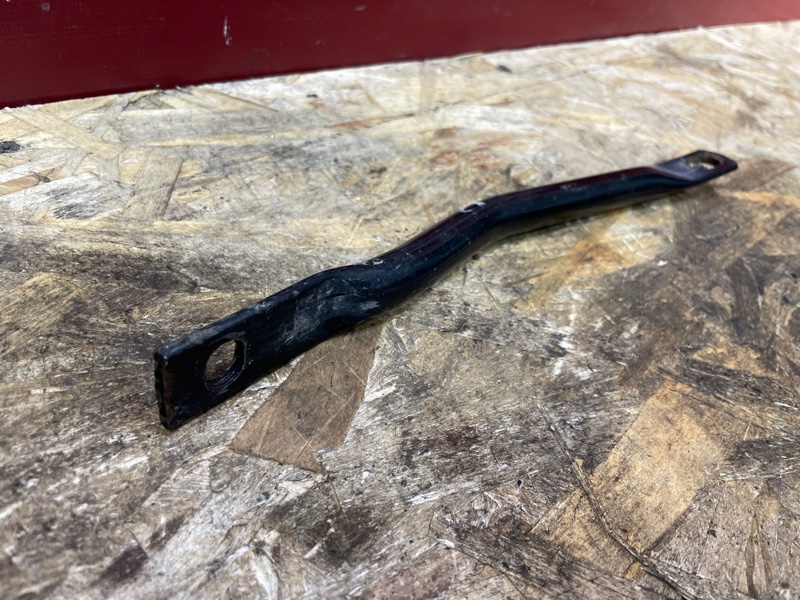 Кронштейн подрамника