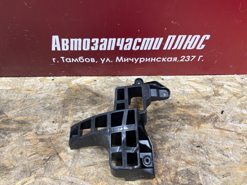 Кронштейн бампера