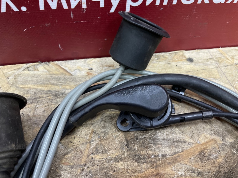 Трос замка капота