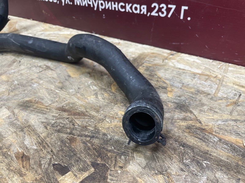 Патрубок радиатора