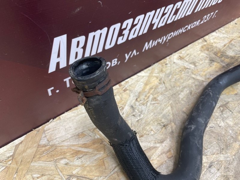 Патрубок радиатора