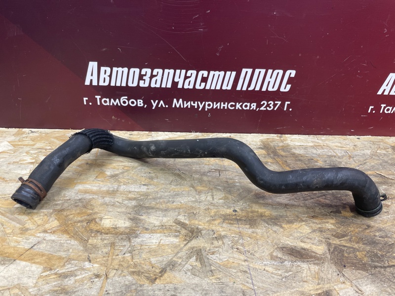 Патрубок радиатора