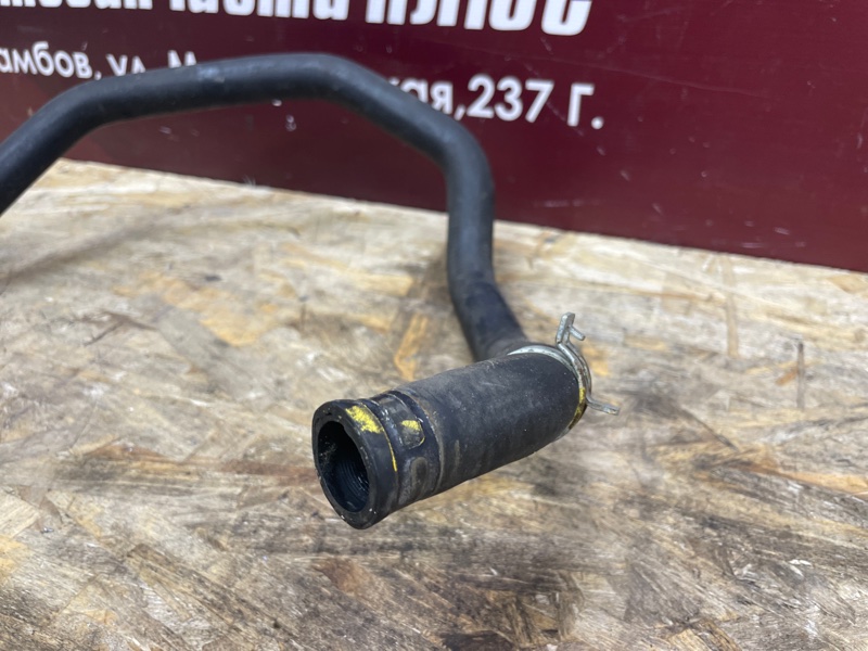 Патрубок отопителя