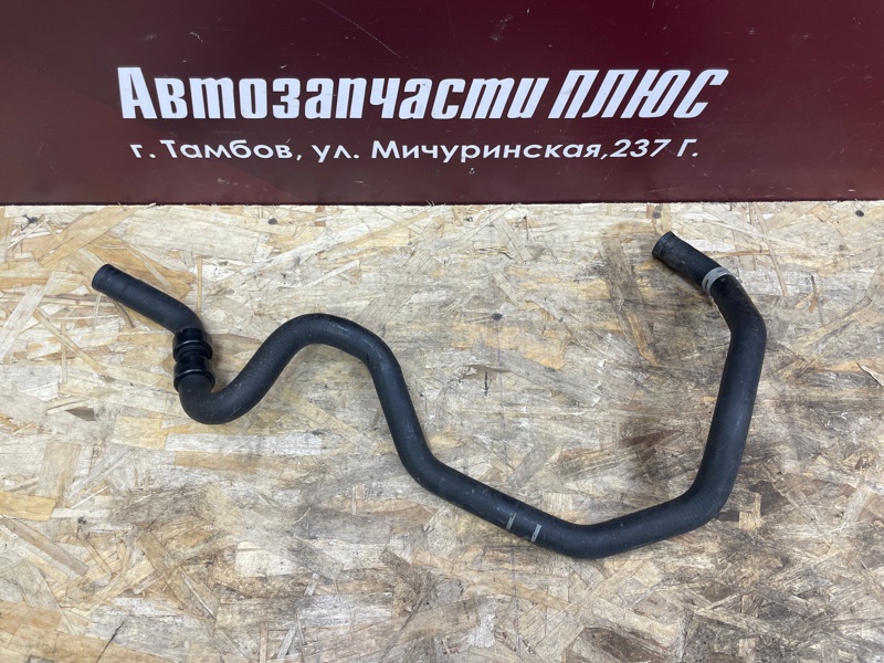 Патрубок отопителя