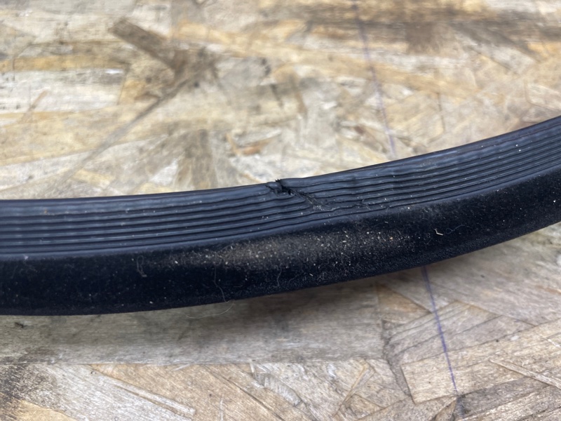 Уплотнительная резинка крыши