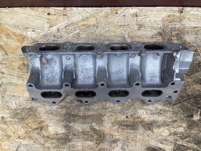 Впускной коллектор