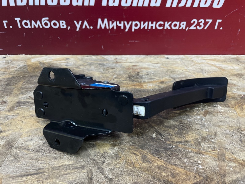 Педаль газа