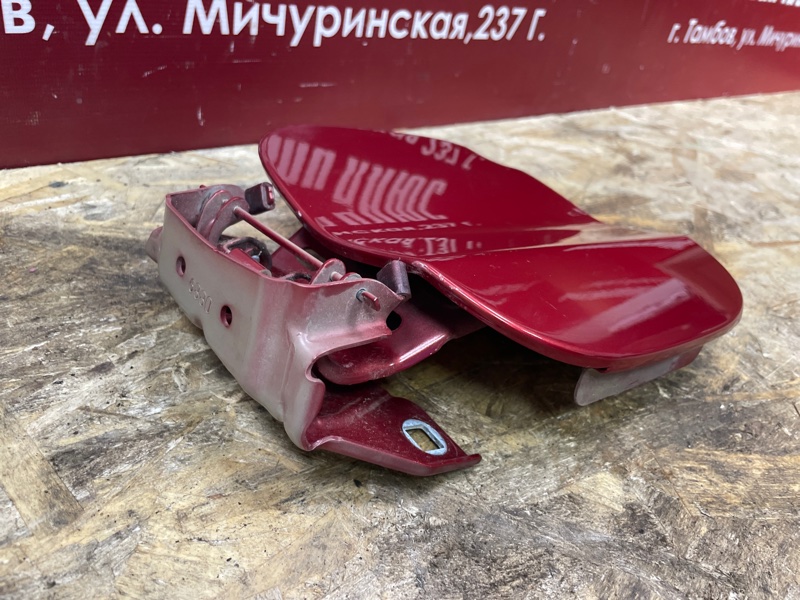 Лючок бензобака