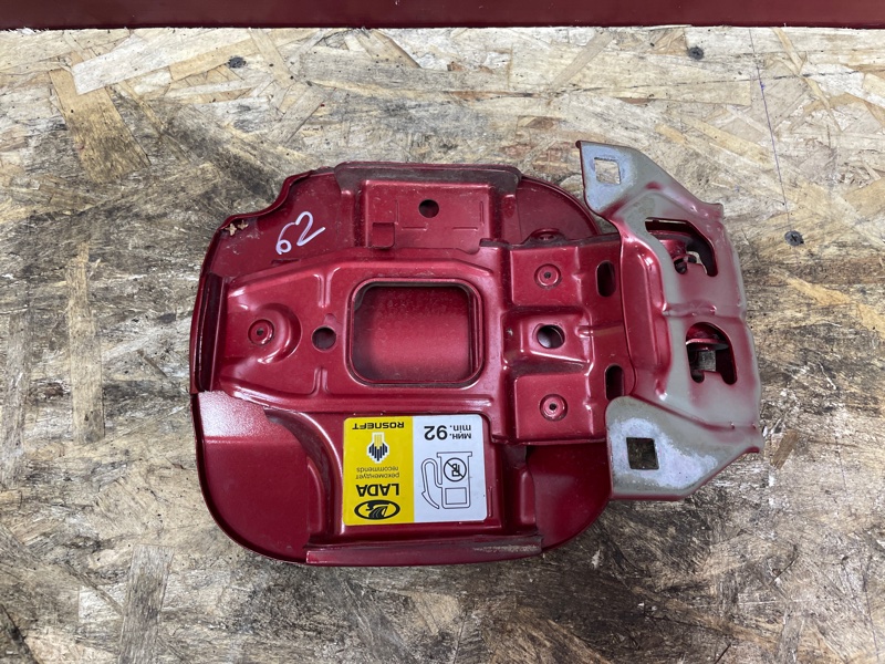 Лючок бензобака