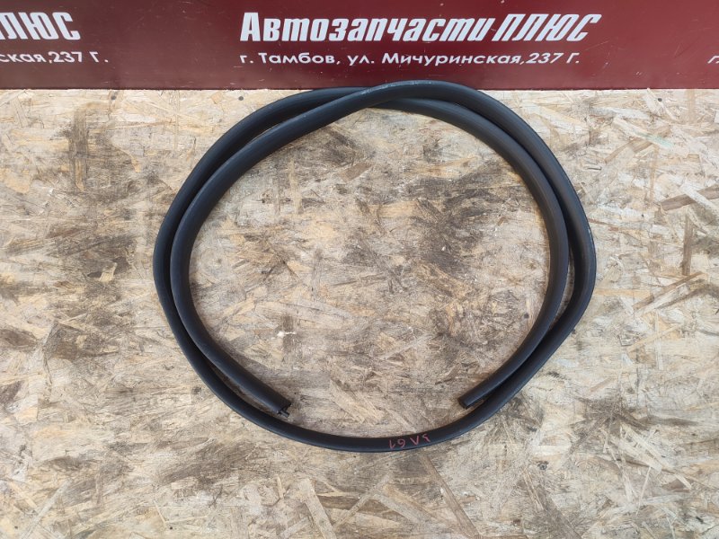 Уплотнитель двери