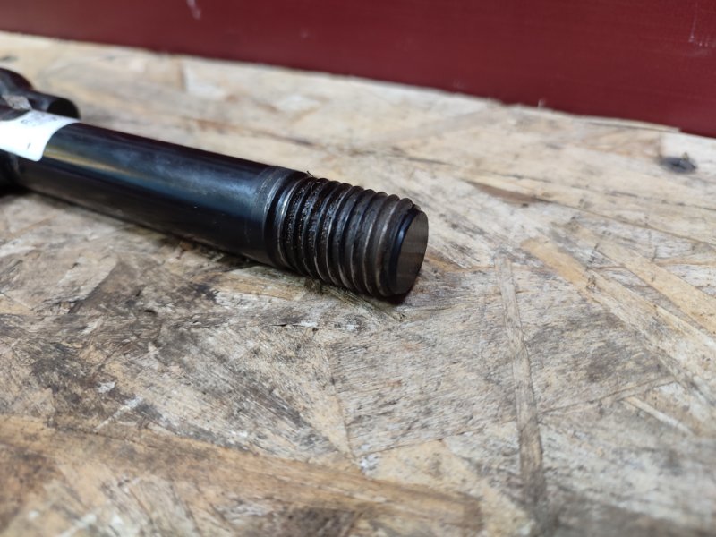 Буксировочный крюк