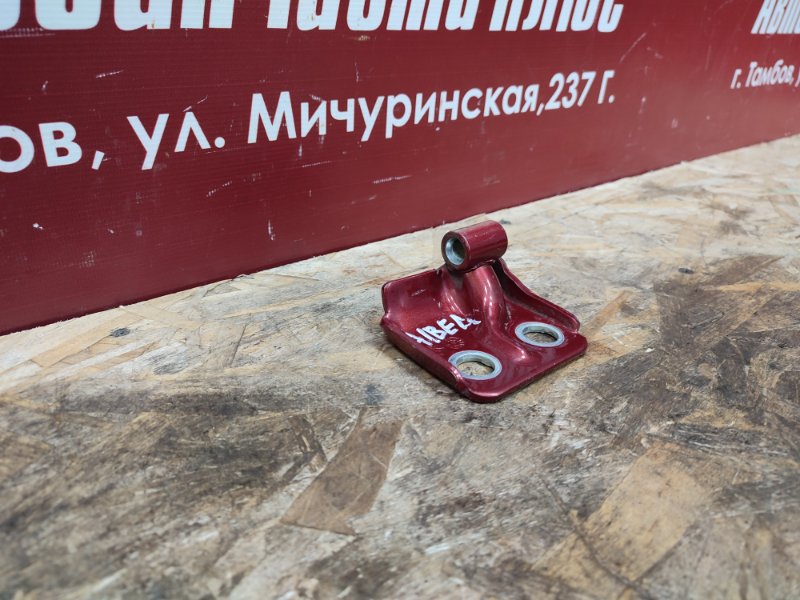 Петля двери