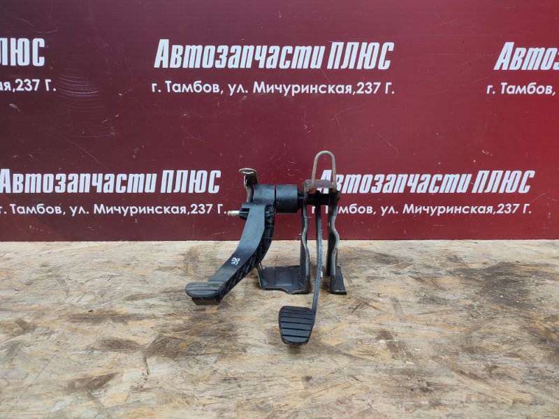 Блок педалей