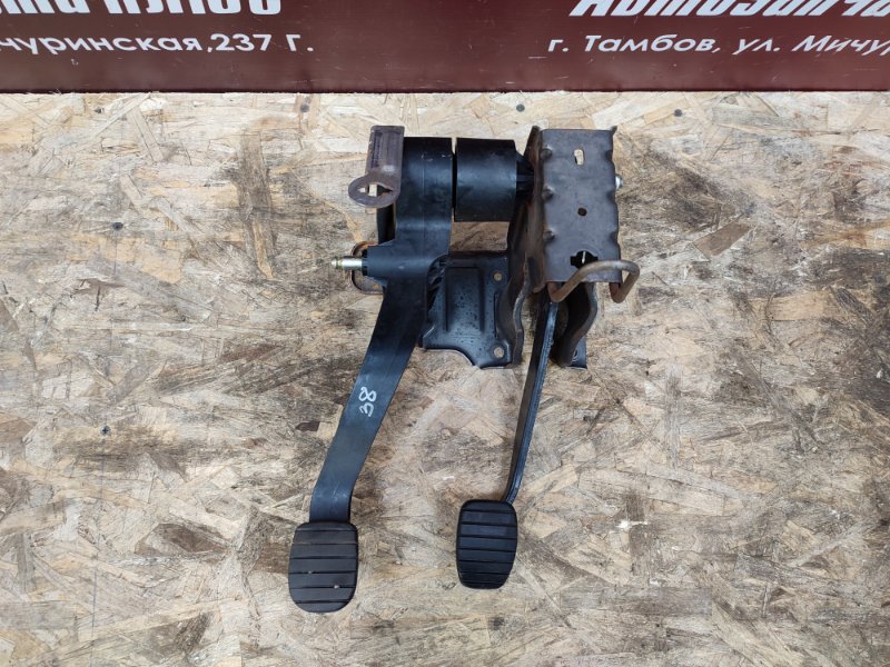 Блок педалей