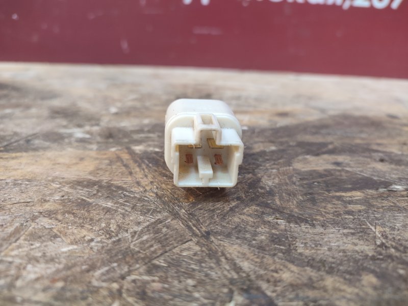 Датчик педали тормоза