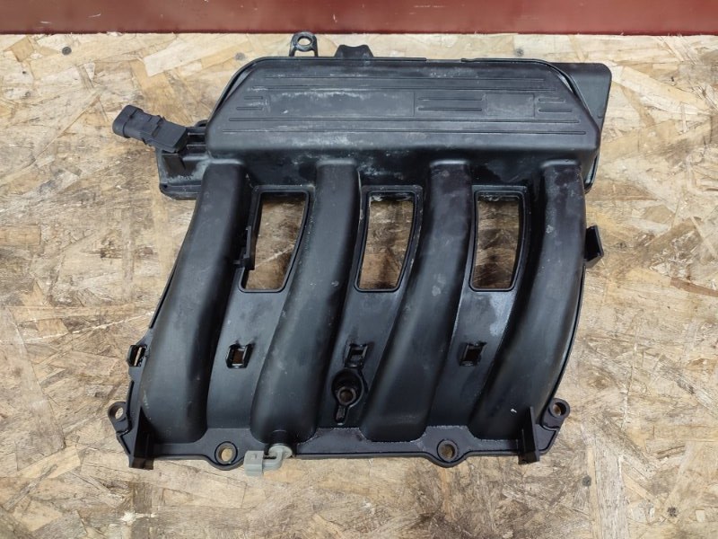 Впускной коллектор