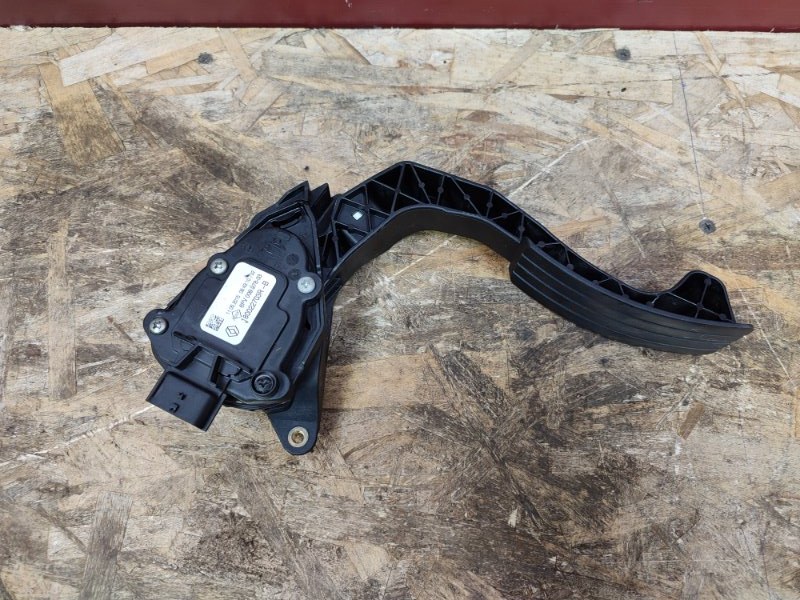 Педаль газа