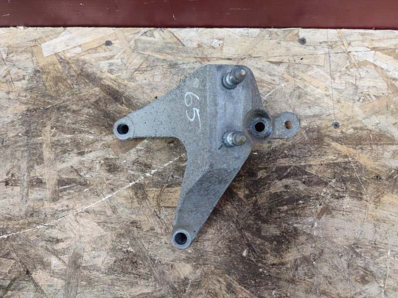 Кронштейн кпп